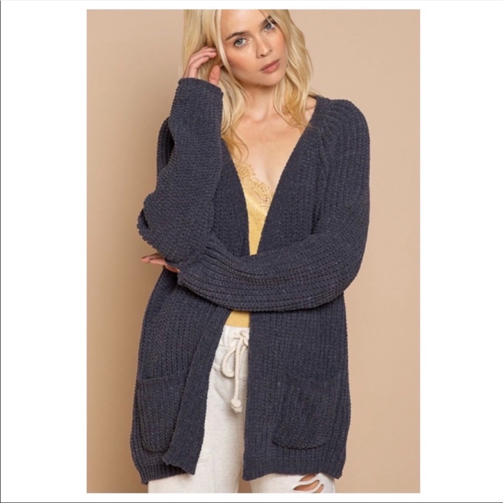 POL Wrap up in softness with pockets! ❤️